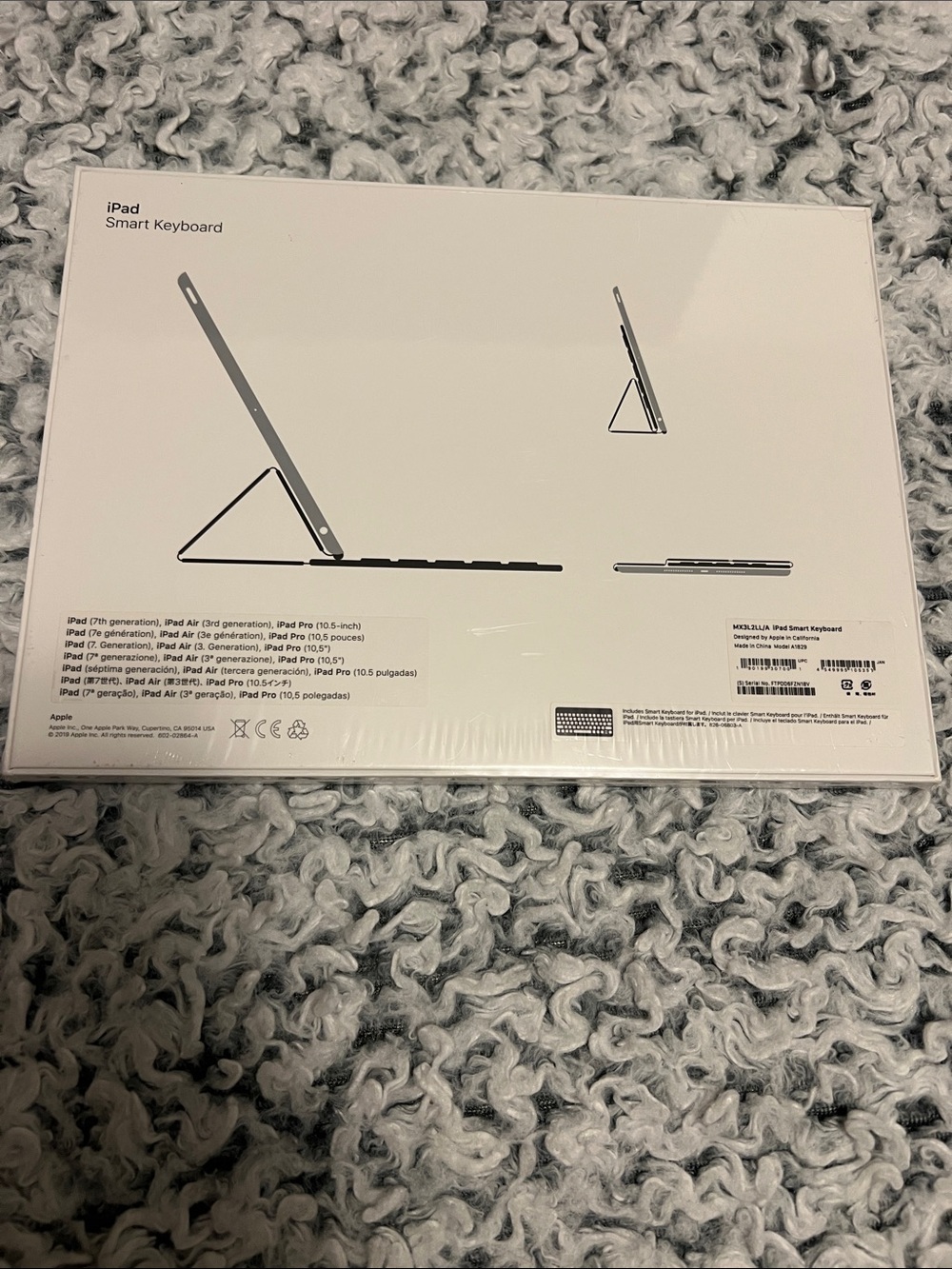 Apple iPad Smart Keyboard - Picture 2 of 4